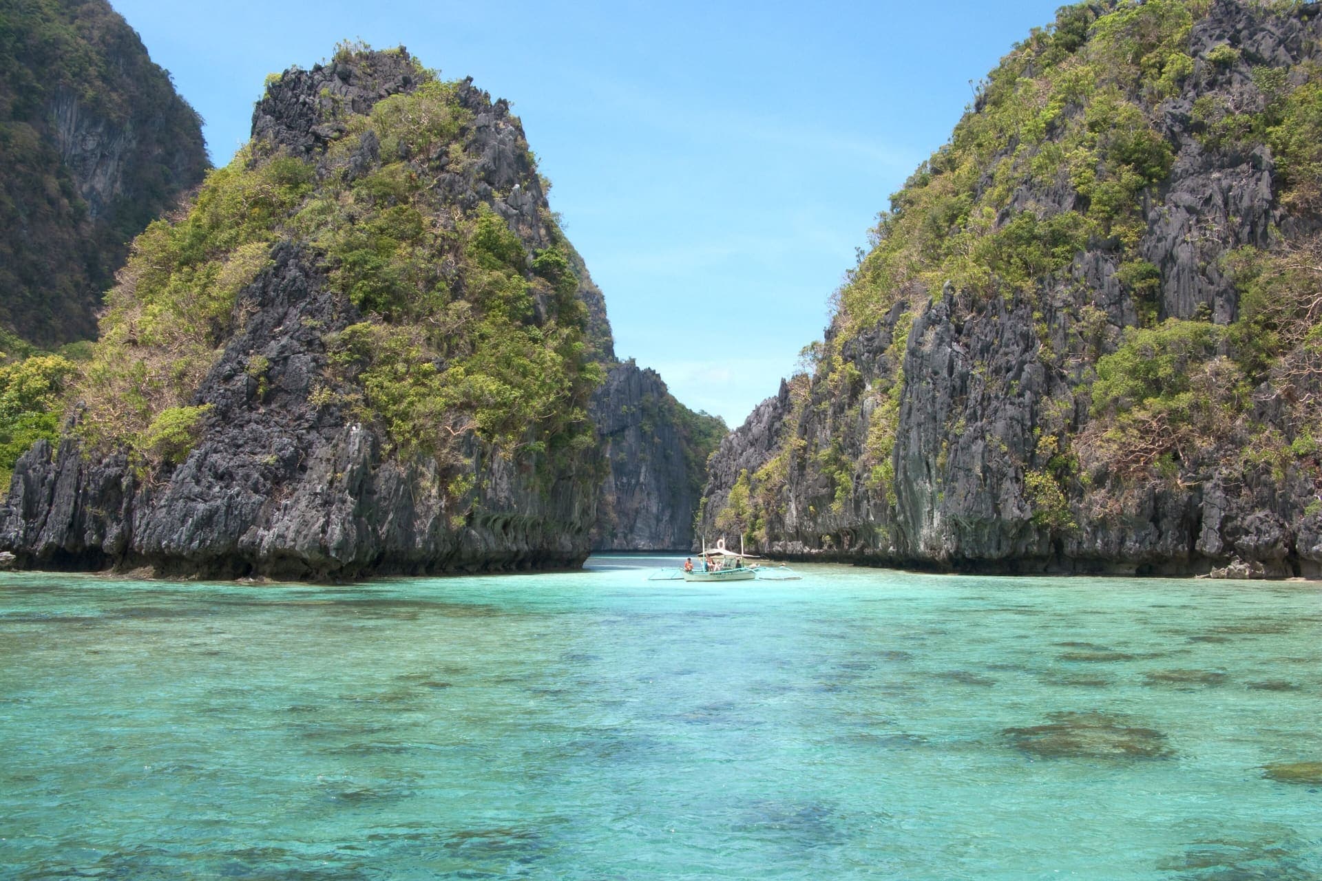 Limestone islands around a lagoon in Bacuit Bay, El Nido, Palawan.